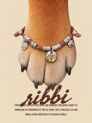 Live Poster with Claw Reveal